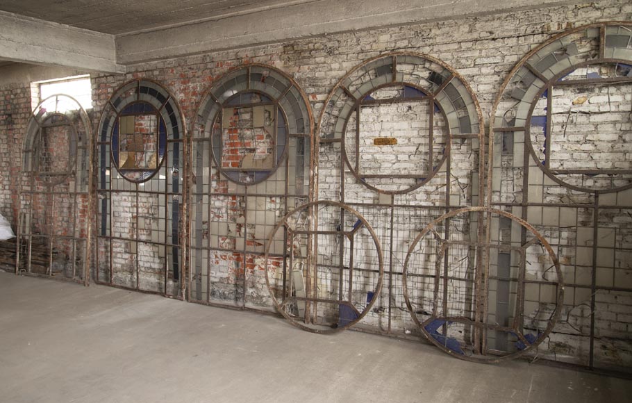 Important set of 20th century Art Deco style stained glass windows Important set of 20th century Art Deco style stained glass windows-1