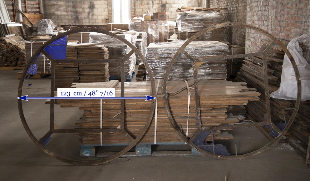 Important set of 20th century Art Deco style stained glass windows Important set of 20th century Art Deco style stained glass windows-13