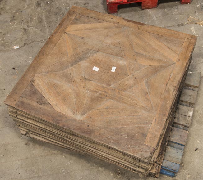 Lot of antique walnut parquet flooring, Star of David decor, 18th century Lot of antique walnut parquet flooring, Star of David decor, 18th century-1