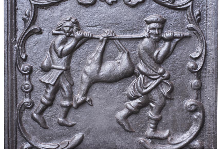 Small modern fireback, decorated with a hunting return Small modern fireback, decorated with a hunting return-2