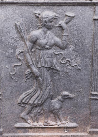 Modern fireback with Diana the Huntress Modern fireback with Diana the Huntress-1