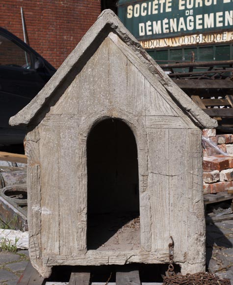 Beautiful cement doghouse in Rocaille style Beautiful cement doghouse in Rocaille style-2