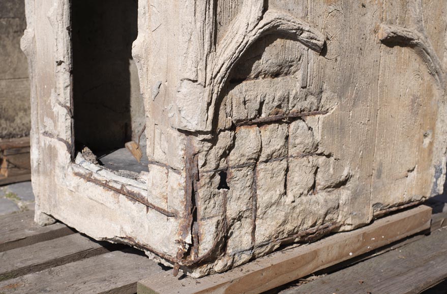 Beautiful cement doghouse in Rocaille style Beautiful cement doghouse in Rocaille style-5