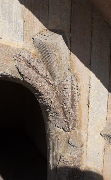 Beautiful cement doghouse in Rocaille style Beautiful cement doghouse in Rocaille style-7