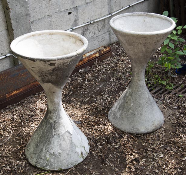 Pair of planters model  Pair of planters model
