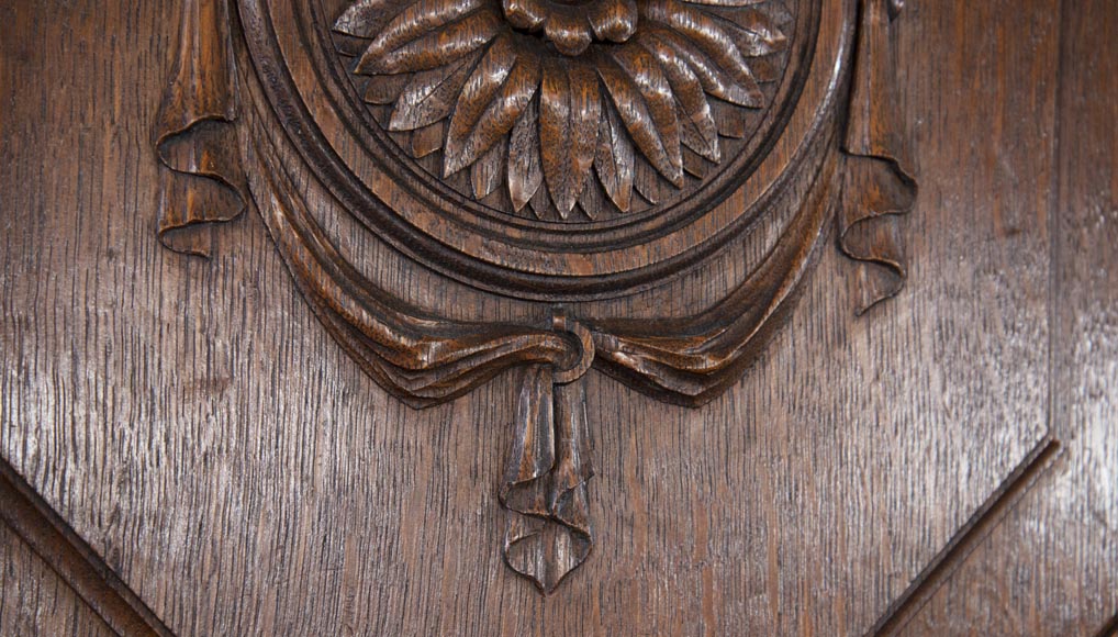 Simple door in carved oak in the Napoleon III style Simple door in carved oak in the Napoleon III style-2