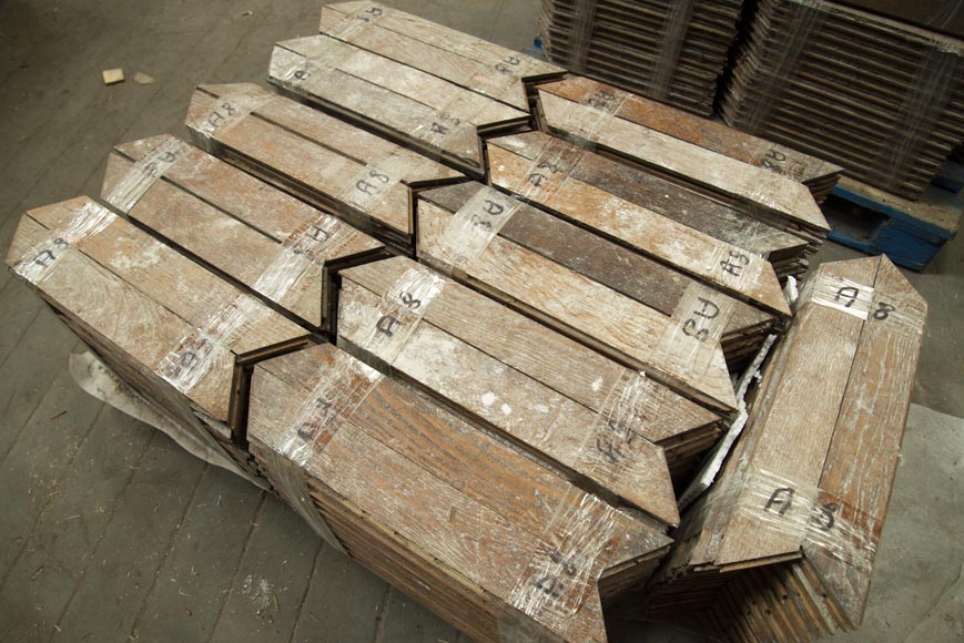 Lot of 11 m2 of Point de Hongrie oak parquet flooring Lot of 11 m2 of Point de Hongrie oak parquet flooring-1