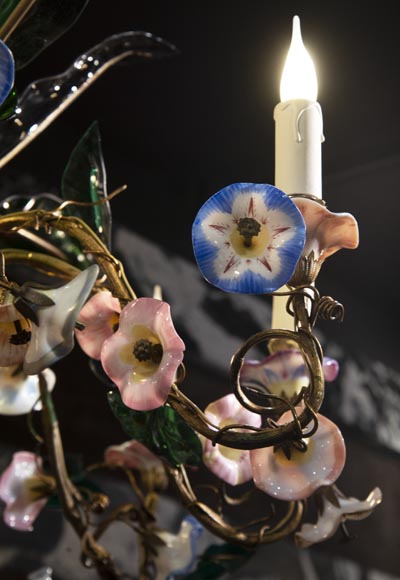 Antique chandelier in the shape of a flowered basket with eight lights Antique chandelier in the shape of a flowered basket with eight lights-8