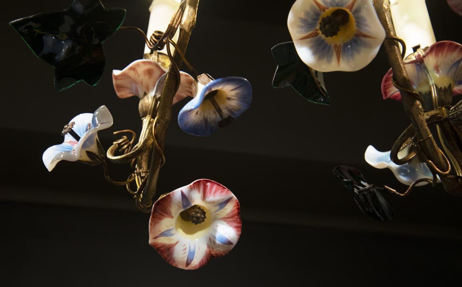 Antique chandelier in the shape of a flowered basket with eight lights Antique chandelier in the shape of a flowered basket with eight lights-9