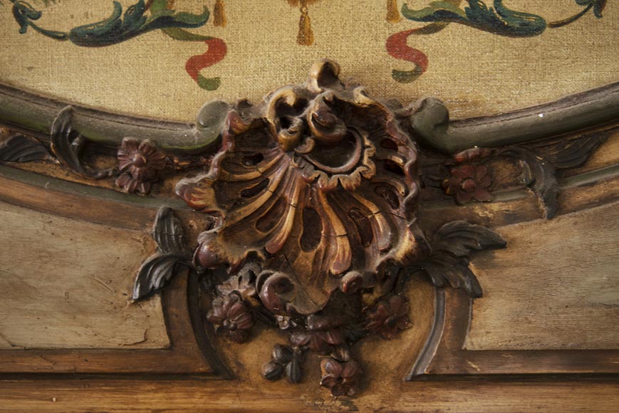 Trumeau decorated with an oil on canvas depicting a musician monkey Trumeau decorated with an oil on canvas depicting a musician monkey-4