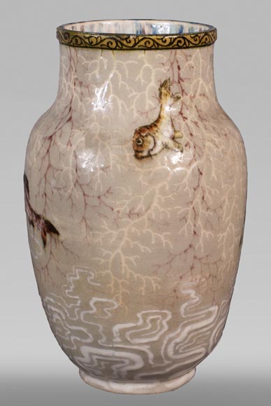Edmond LACHENAL (1855-1930) - Glazed ceramic ovoid vase with carp decoration Edmond LACHENAL (1855-1930) - Glazed ceramic ovoid vase with carp decoration-1