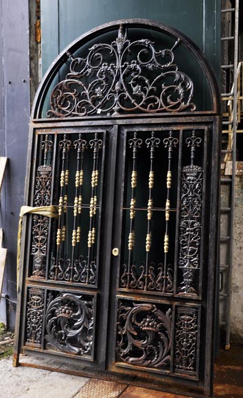 Set of four modern cast iron double doors in the style of 18th century gates Set of four modern cast iron double doors in the style of 18th century gates-2