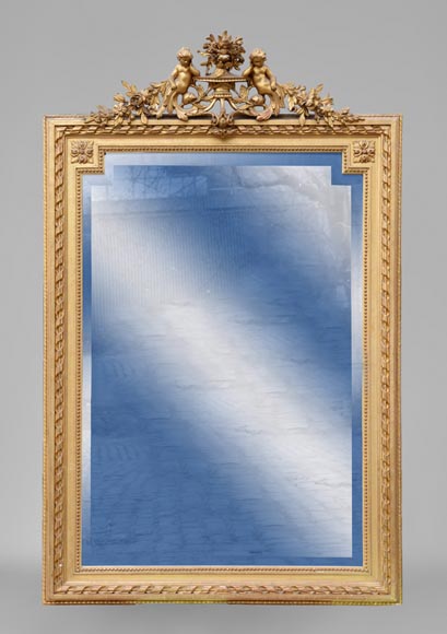 Beautiful antique Napoleon III style trumeau with putti and flowers decor in gilded stucco Beautiful antique Napoleon III style trumeau with putti and flowers decor in gilded stucco-0