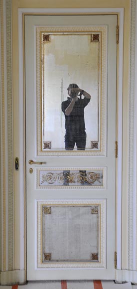 Pair of Louis XVI style wood, stucco and mirror doors, circa 1970   Pair of Louis XVI style wood, stucco and mirror doors, circa 1970-9