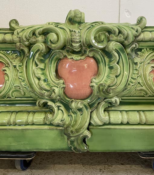 Large pink and green earthenware planter with plant decoration Large pink and green earthenware planter with plant decoration-3