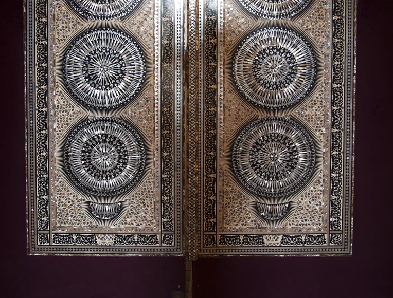 Pair of lacquered sliding double doors with mother-of-pearl decor Pair of lacquered sliding double doors with mother-of-pearl decor-10