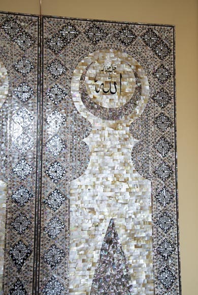 Pair of lacquered sliding double doors with orientalist mother-of-pearl decor Pair of lacquered sliding double doors with orientalist mother-of-pearl decor-9