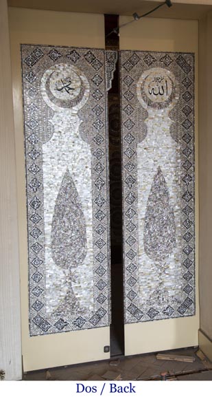 Pair of lacquered sliding double doors with orientalist mother-of-pearl decor Pair of lacquered sliding double doors with orientalist mother-of-pearl decor-13