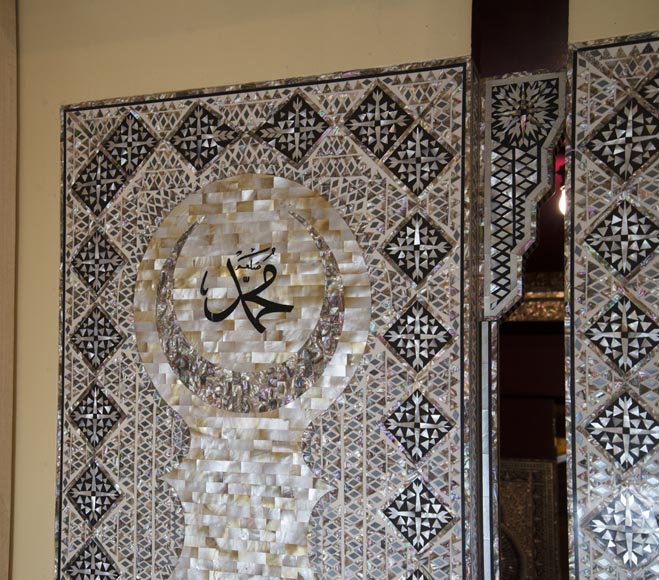 Pair of lacquered sliding double doors with orientalist mother-of-pearl decor Pair of lacquered sliding double doors with orientalist mother-of-pearl decor-14