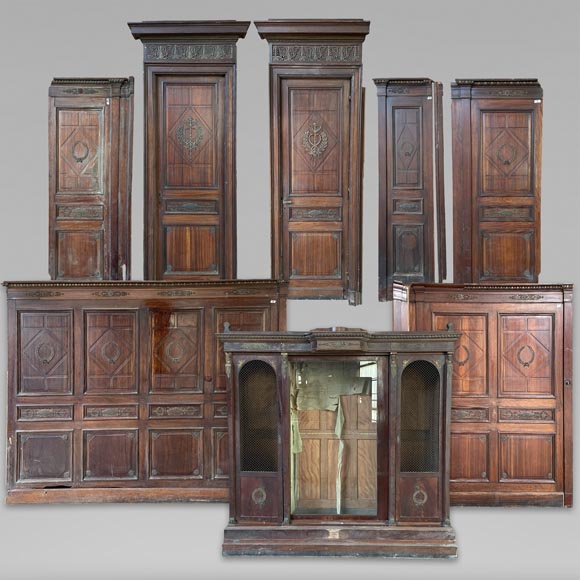 Set of Empire-style mahogany and bronze panelling and bookcases Set of Empire-style mahogany and bronze panelling and bookcases-0