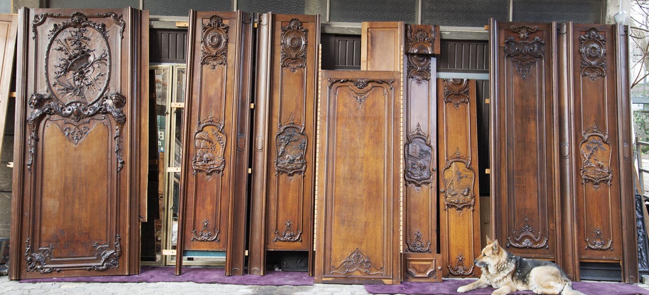 Set of carved oak panelling from the end of the 19th century Set of carved oak panelling from the end of the 19th century-0