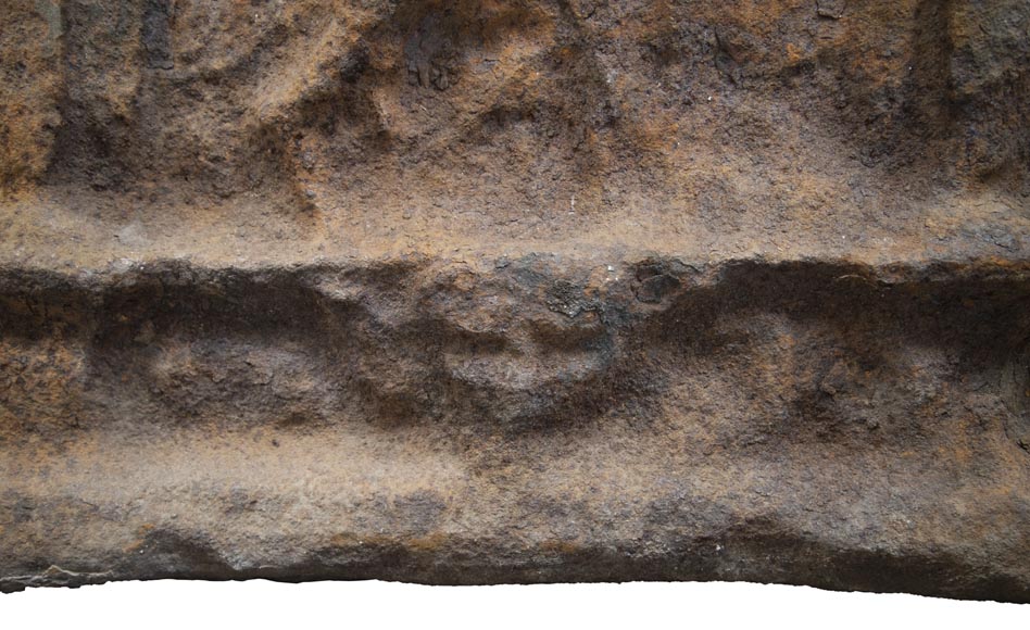 Important fireback with the coat of arms of Germain du val Important fireback with the coat of arms of Germain du val-7