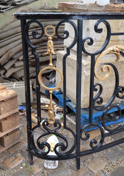 Antique Napoleon III wrought iron balcony with musical attributes Antique Napoleon III wrought iron balcony with musical attributes-2