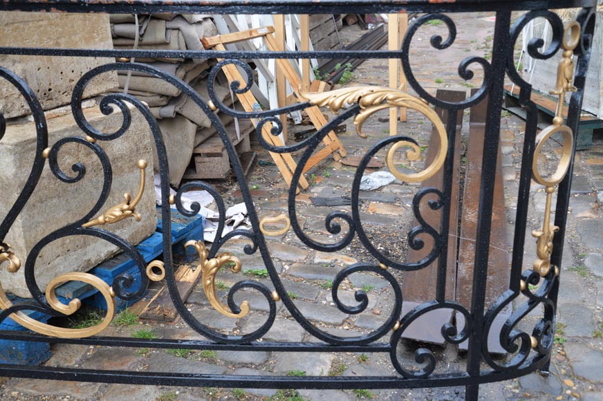 Antique Napoleon III wrought iron balcony with musical attributes Antique Napoleon III wrought iron balcony with musical attributes-5