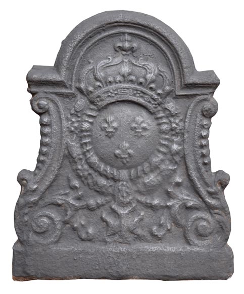 Louis XV period fireback with the coat of arms of France Louis XV period fireback with the coat of arms of France-0