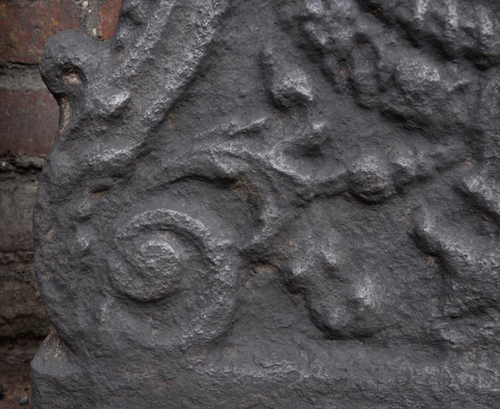 Louis XV period fireback with the coat of arms of France Louis XV period fireback with the coat of arms of France-4