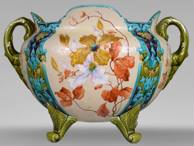 Faïencerie de Gien - Beautiful Napoleon III style earthenware planter  Faïencerie de Gien - Beautiful Napoleon III style earthenware planter