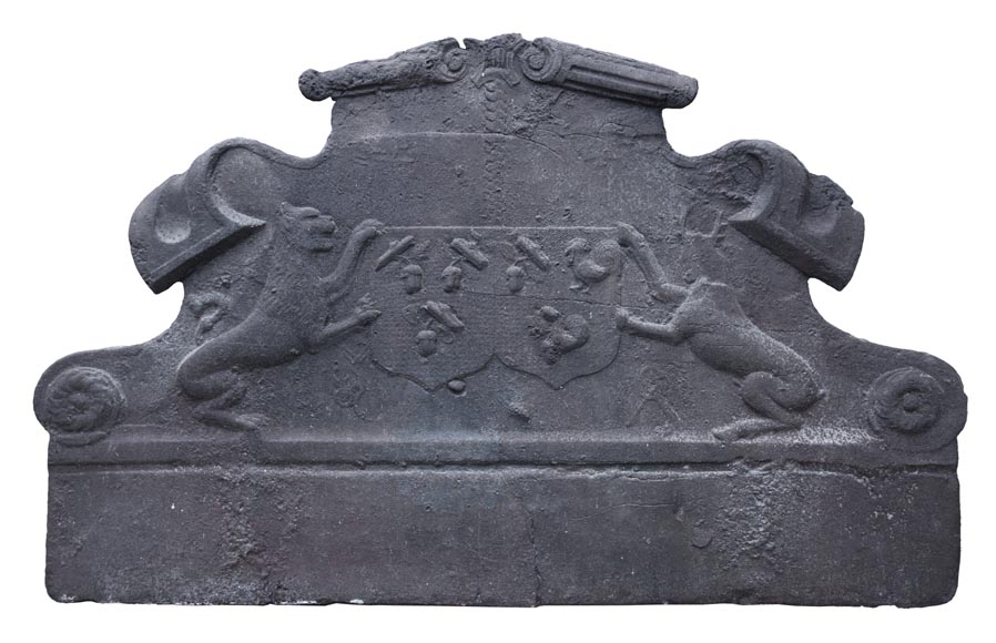 Antique fireback with lion and deer from the 17th century Antique fireback with lion and deer from the 17th century-0