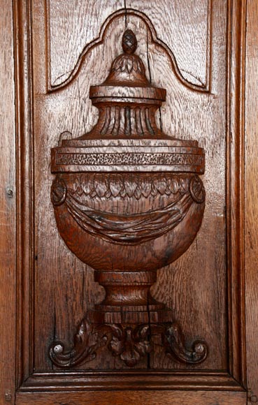 Carved oak woodwork transition style, end of the 19th century Carved oak woodwork transition style, end of the 19th century-11