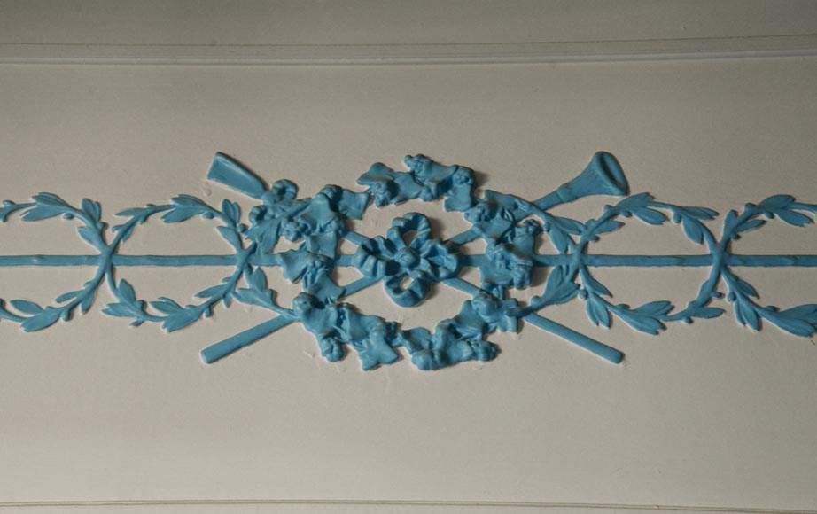 Antique Louis XVI style trumeau painted with a wreath of flowers Antique Louis XVI style trumeau painted with a wreath of flowers-2