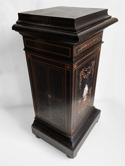Charles Hunsinger (attributed to), Beautiful presentation stand with a marquetry decor, circa 1870-1880 Charles Hunsinger (attributed to), Beautiful presentation stand with a marquetry decor, circa 1870-1880-3