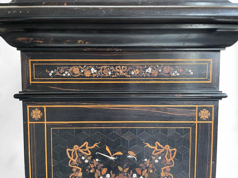 Charles Hunsinger (attributed to), Beautiful presentation stand with a marquetry decor, circa 1870-1880 Charles Hunsinger (attributed to), Beautiful presentation stand with a marquetry decor, circa 1870-1880-4