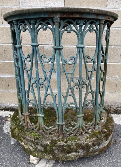 Pair of wrought-iron outdoor side-tables, half-moon shape Pair of wrought-iron outdoor side-tables, half-moon shape-5