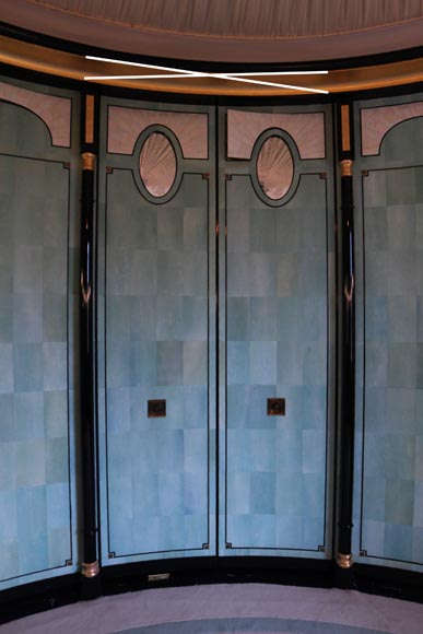 Emilio Terry (1890 -1869) (in the taste of) Round piece with shagreen wallpaper, late 20th century Emilio Terry (1890 -1869) (in the taste of) Round piece with shagreen wallpaper, late 20th century-13