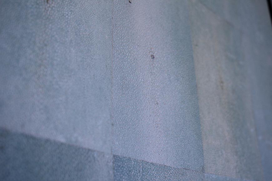 Emilio Terry (1890 -1869) (in the taste of) Round piece with shagreen wallpaper, late 20th century Emilio Terry (1890 -1869) (in the taste of) Round piece with shagreen wallpaper, late 20th century-14