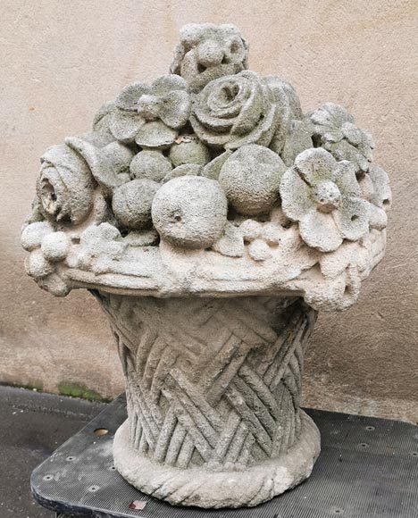 Pair of baskets full of fruits and flowers in sculpted stone, end of the 19th century Pair of baskets full of fruits and flowers in sculpted stone, end of the 19th century-4