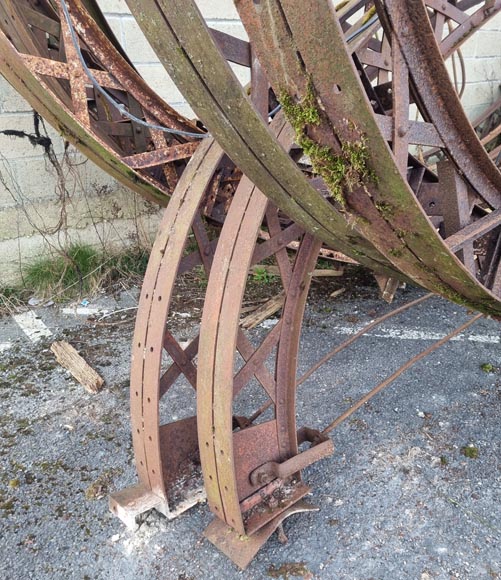 Set of twelve metallic structure shaped as an arc, 19th century Set of twelve metallic structure shaped as an arc, 19th century-7