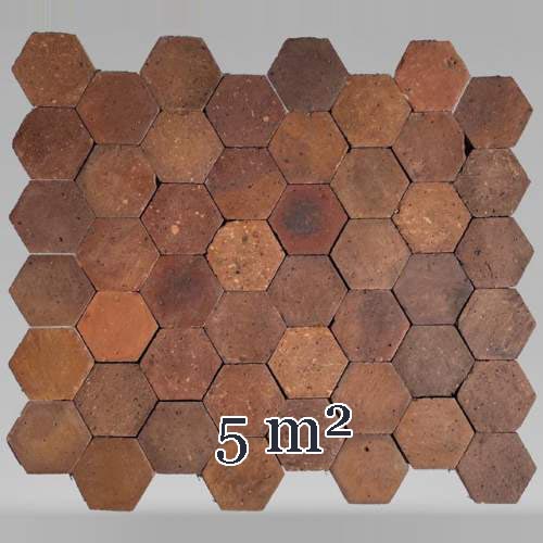 Lot of 5 m² of antique hexagonal terracotta tiles, 19th century
