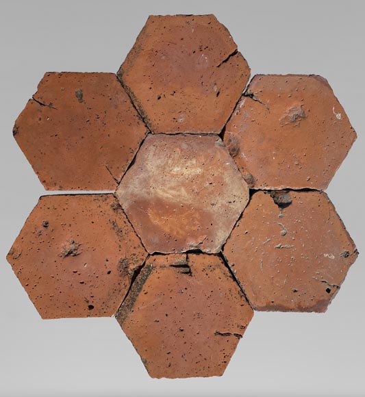 Batch of 2 m² of antique hexagonal terracotta tiles, 19th century Batch of 2 m² of antique hexagonal terracotta tiles, 19th century-0