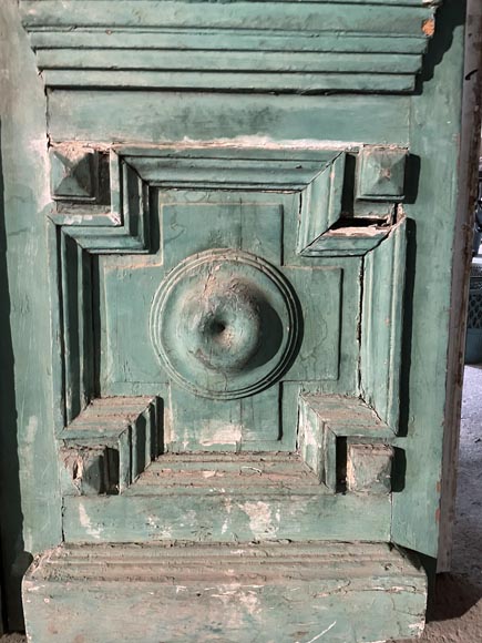 Large double door in wood painted in green and pediment, 20th century Large double door in wood painted in green and pediment, 20th century-6