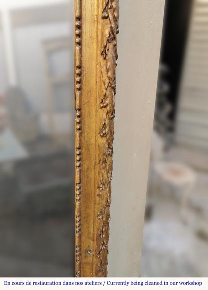 Louis XVI period gilt wood overmantel with a double crown of flowers and olive tree branches Louis XVI period gilt wood overmantel with a double crown of flowers and olive tree branches-5