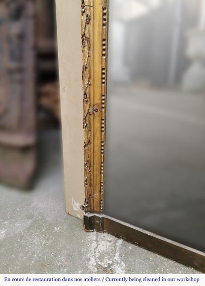 Louis XVI period gilt wood overmantel with a double crown of flowers and olive tree branches Louis XVI period gilt wood overmantel with a double crown of flowers and olive tree branches-6