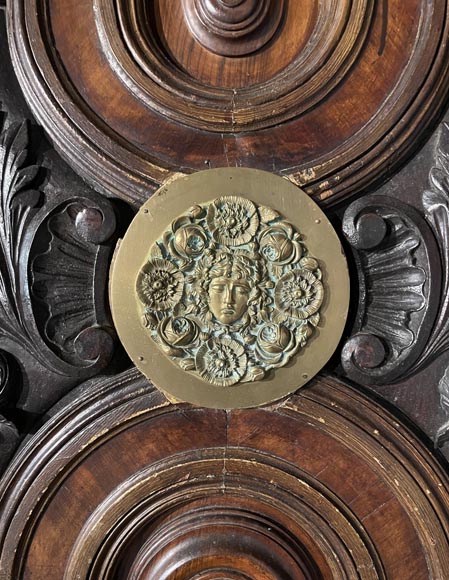 Exterior double door of sculpted oak Exterior double door of sculpted oak-3