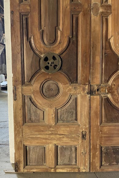 Exterior double door of sculpted oak Exterior double door of sculpted oak-7