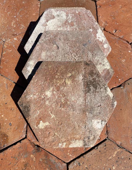 Lot of 9.5 m² of antique hexagonal terracotta tiles, 19th century Lot of 9.5 m² of antique hexagonal terracotta tiles, 19th century-2