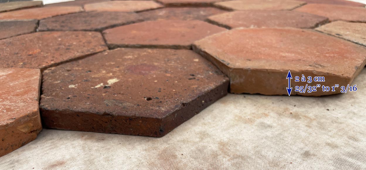 Lot of 6.4 m² of antique hexagonal terracotta tiles, 19th century Lot of 6.4 m² of antique hexagonal terracotta tiles, 19th century-4